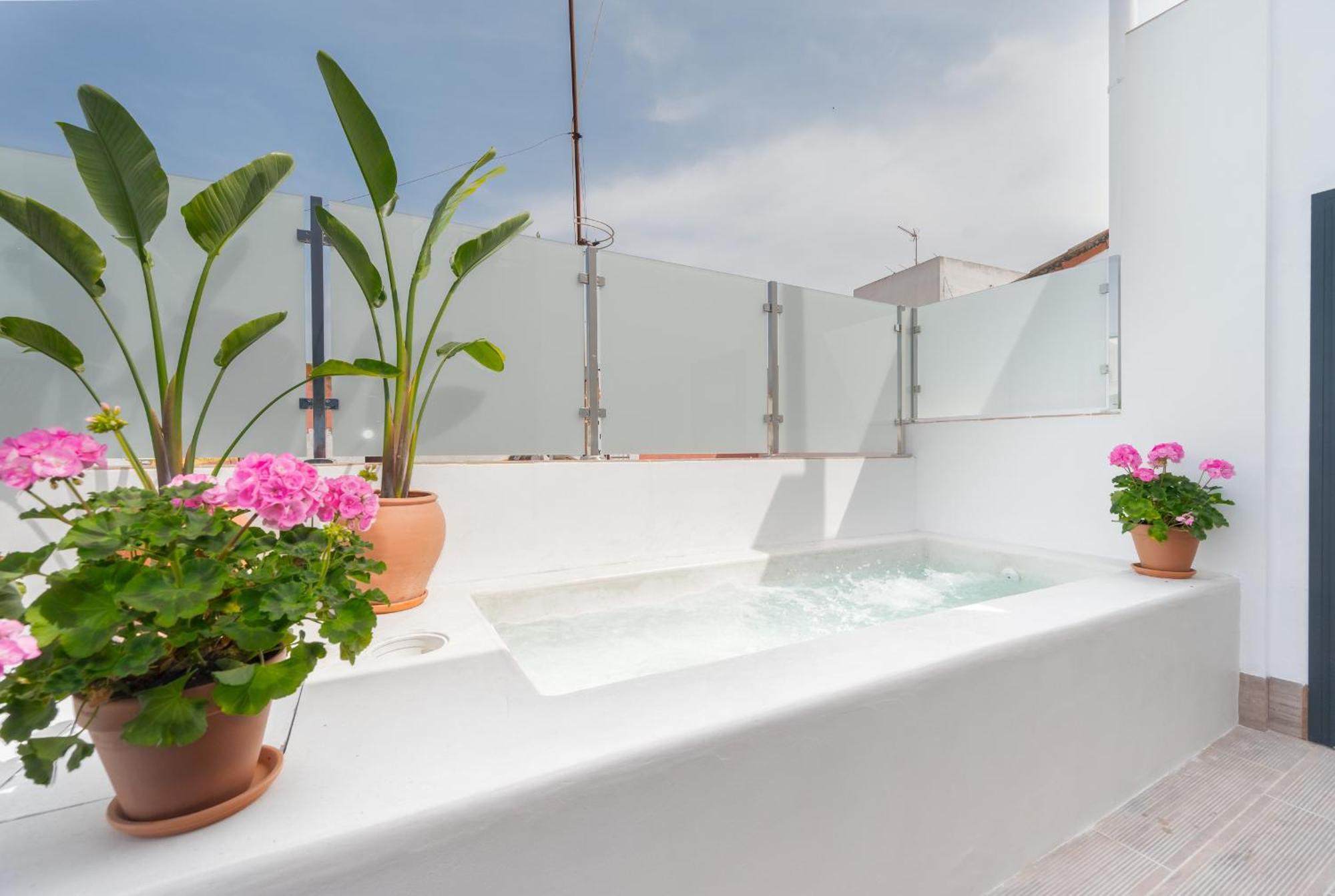 Luxurious With Jacuzzi In Casa Pilatos Appartement Séville
