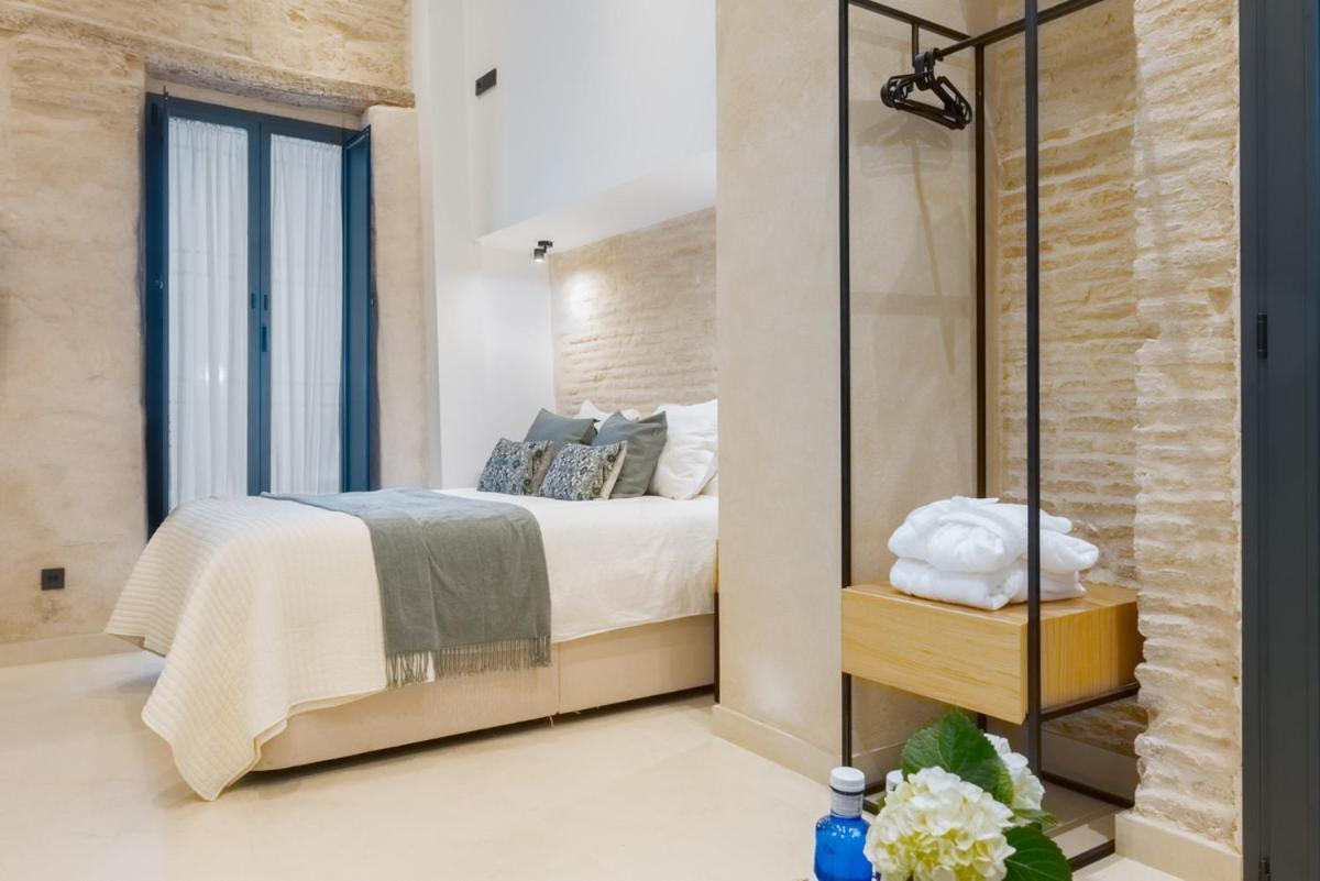 Luxurious With Jacuzzi In Casa Pilatos Seville